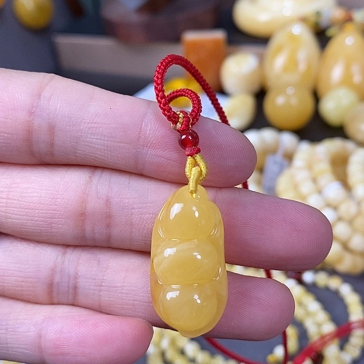 琥珀未镶嵌裸石福豆