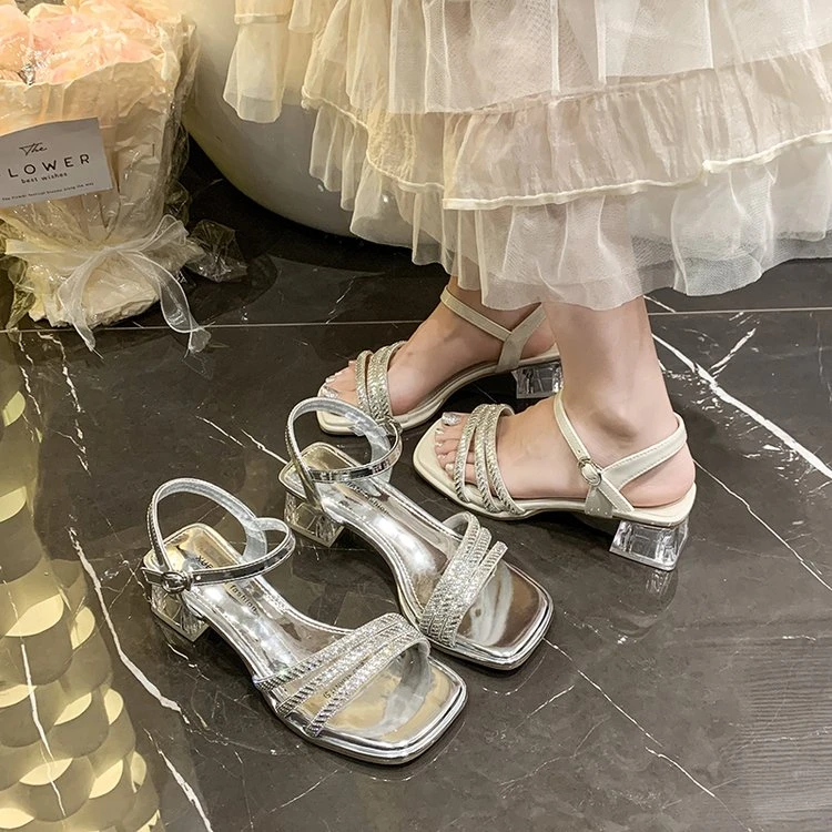 仙女风水钻一字凉鞋女粗跟外穿2025夏季新款配裙子名媛风罗马凉鞋