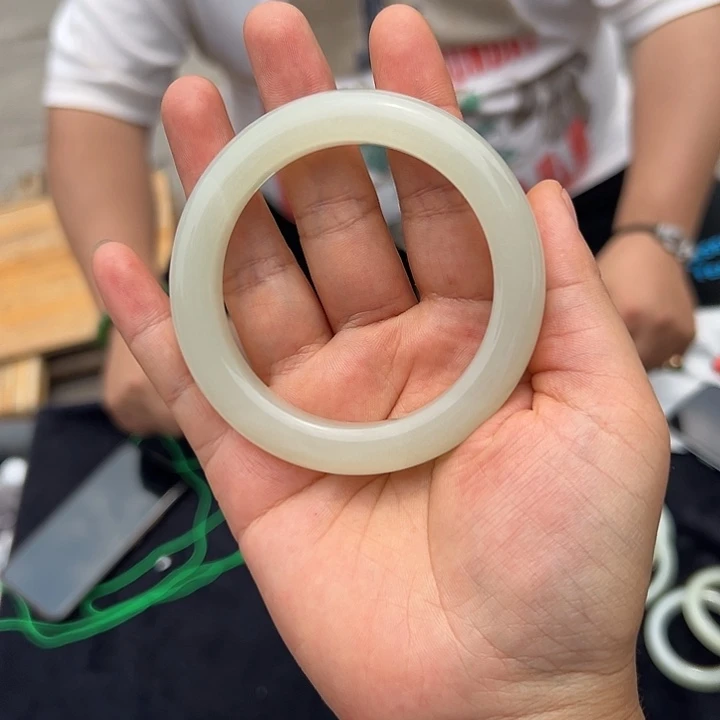 手链未镶嵌和田玉