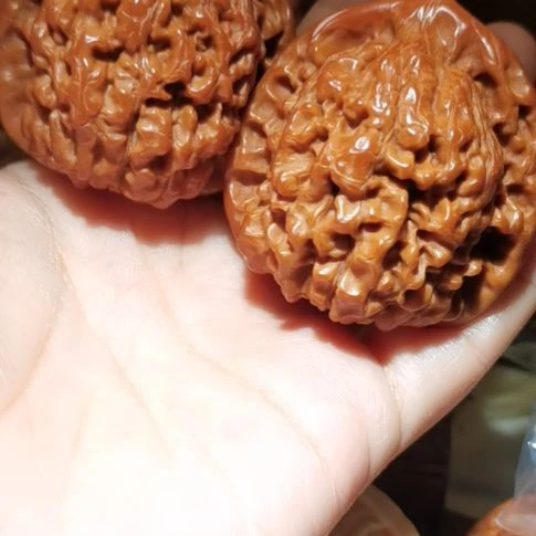 猴头核桃吊坠伟*哥45官帽