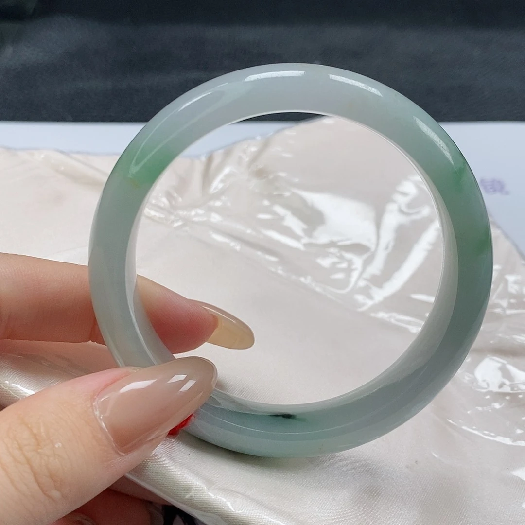 【闪购商品】翡翠手镯未镶嵌374号