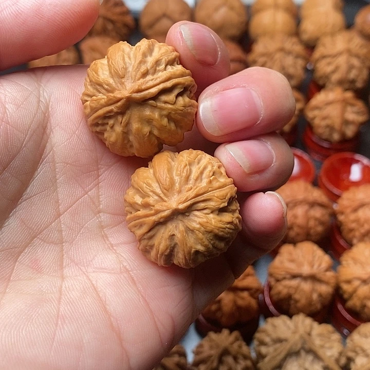 文玩核桃吊坠西瓜球