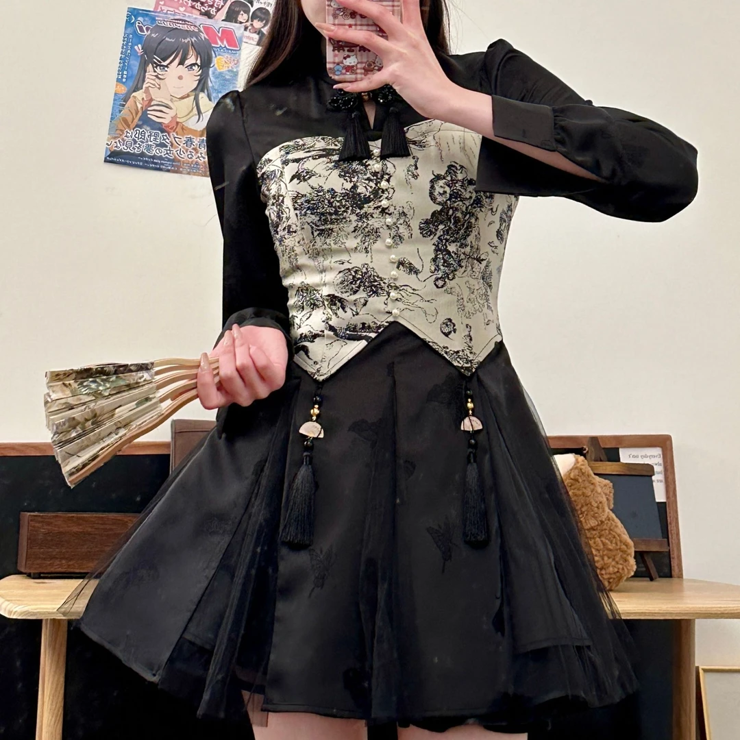 白露落霜黑色 织物猪原创 新中式初春国风俏皮灵动大小姐盘扣设计