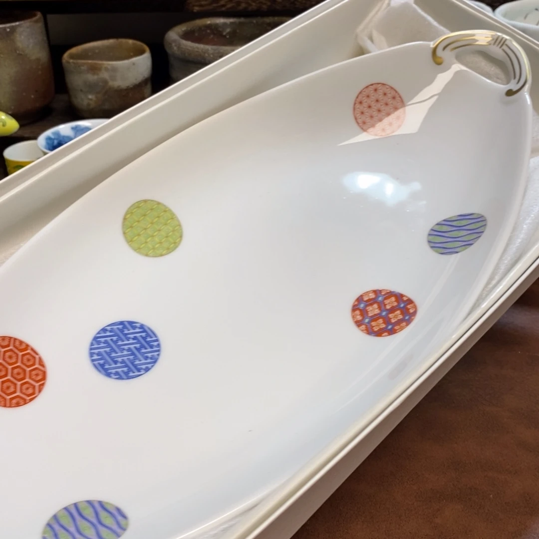 瓷片片片片片片片片片片片片片