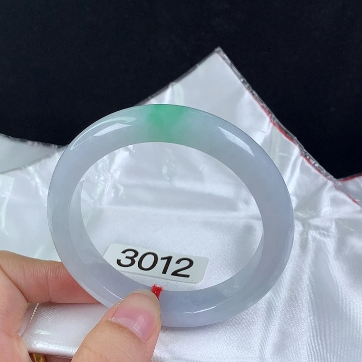 翡翠未镶嵌手镯57圈 糯冰一抹翠 有种有色