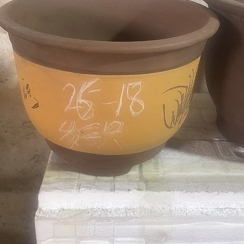 紫砂中国宜兴紫砂花盆，