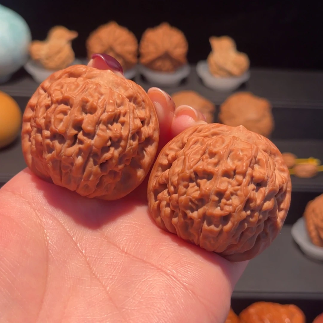 龍***尾莲花42全品，货头，毕业