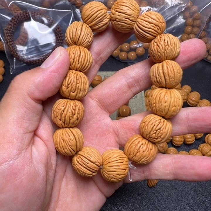 猴头核桃手串大逃