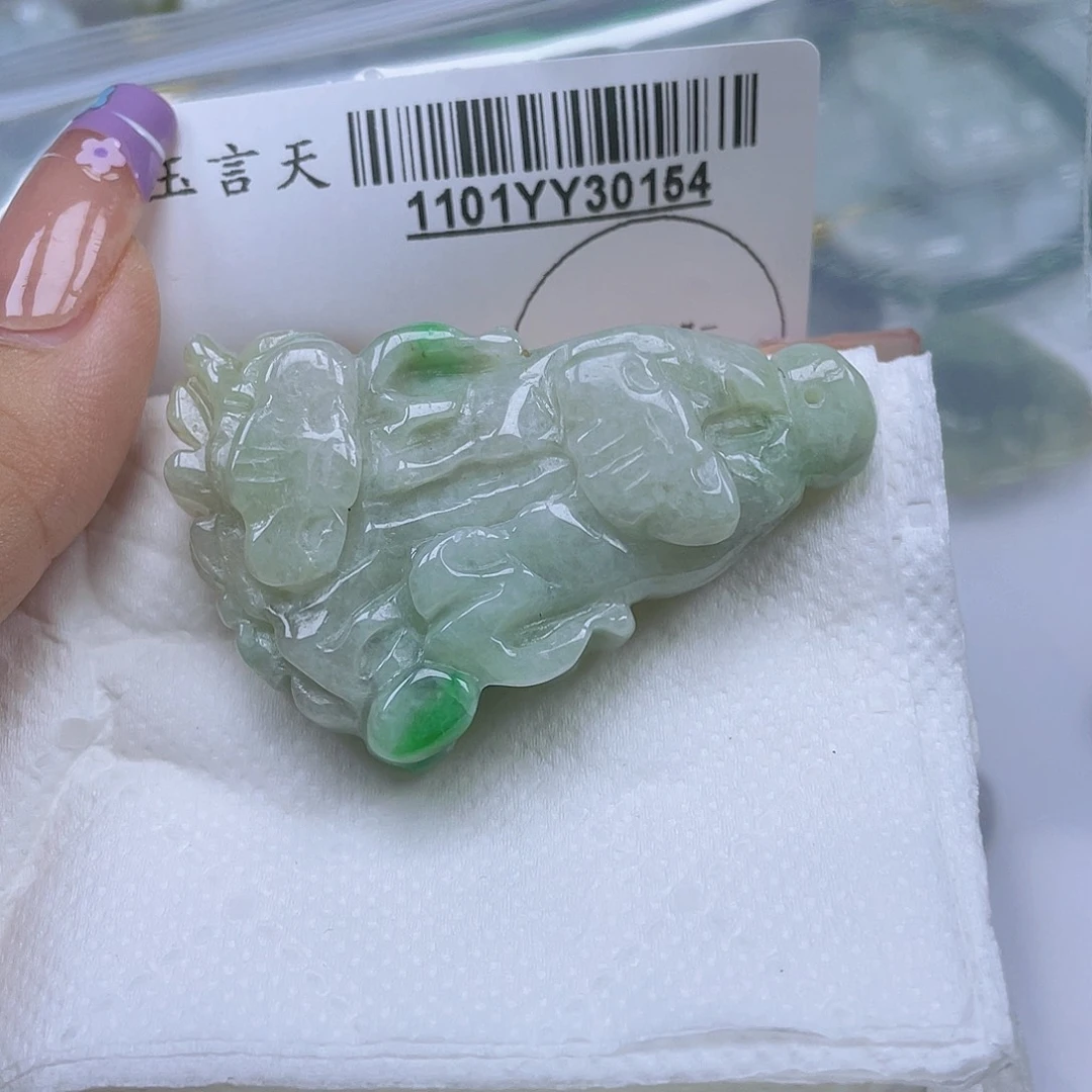 翡翠未镶嵌吊坠(不含链)