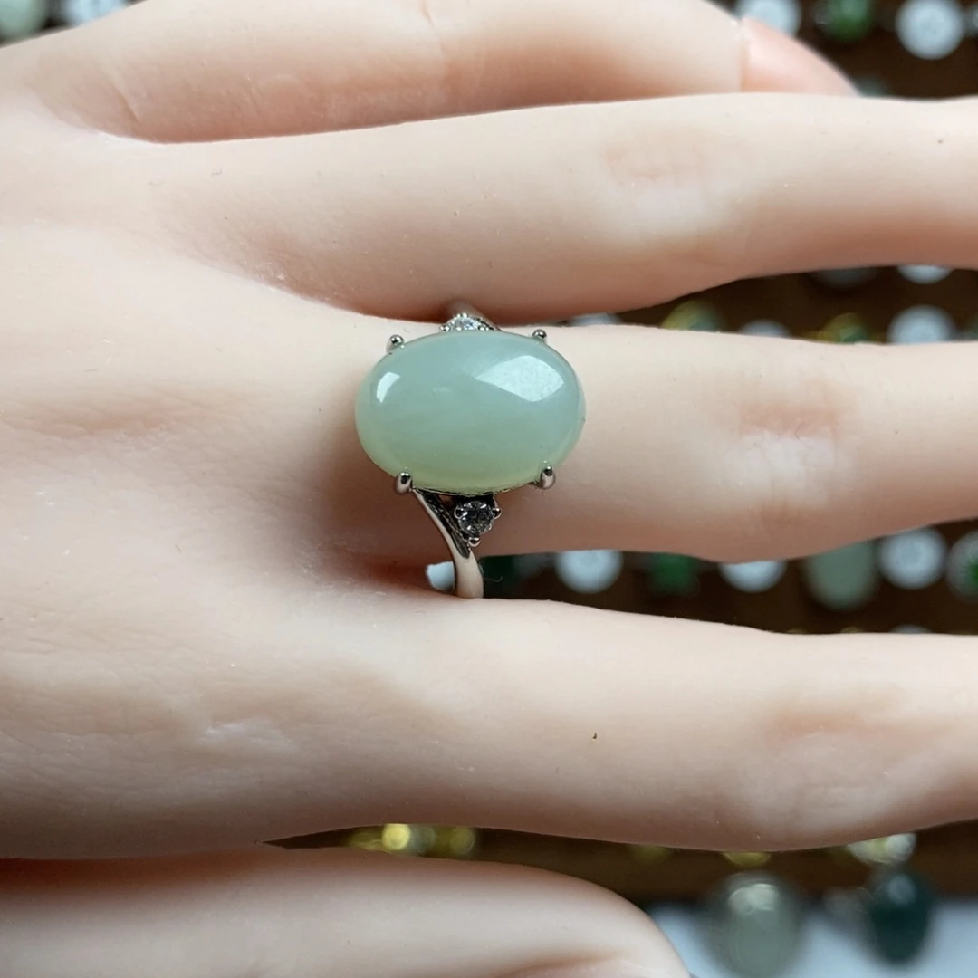 和田玉（青白玉）戒指未镶嵌