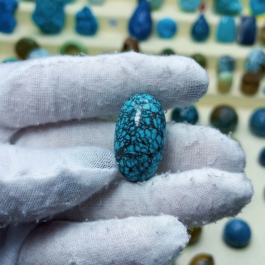 绿松石颈饰未镶嵌