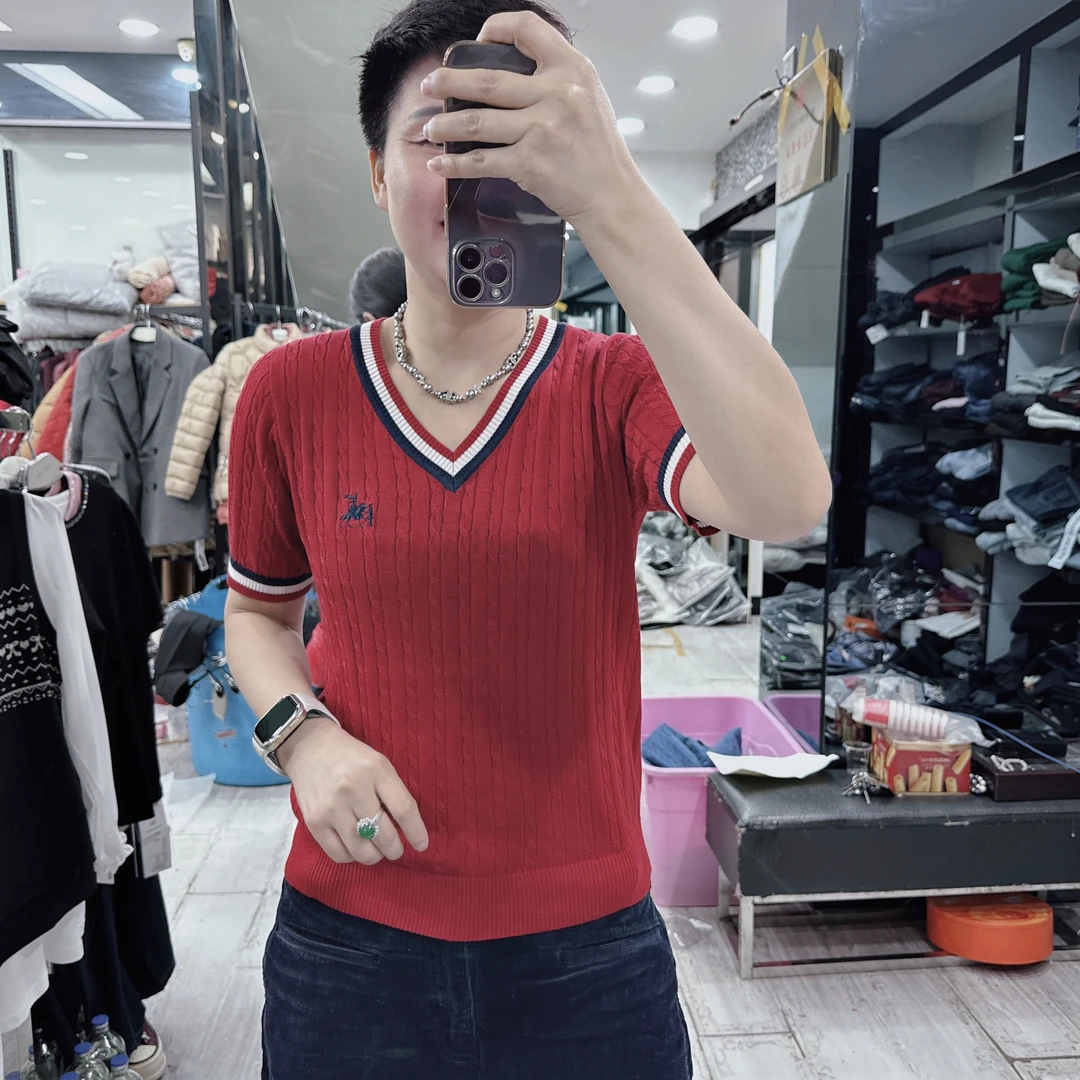 南韩正版高级3色V领经典百搭针织衫条纹上衣19318品时尚红色