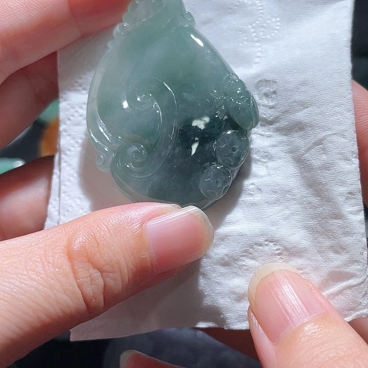 颈饰未镶嵌翡翠天