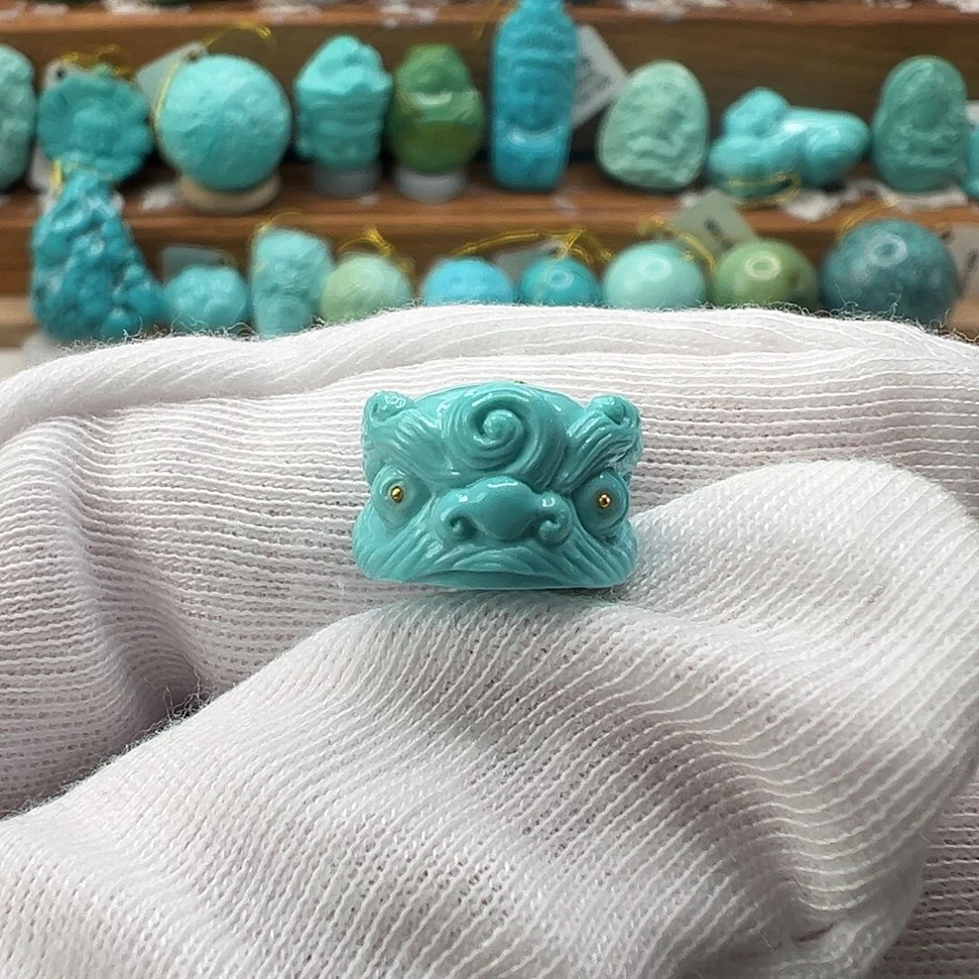 绿松石配饰未镶嵌