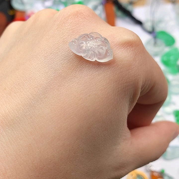 翡翠吊坠(不含链)未镶嵌花