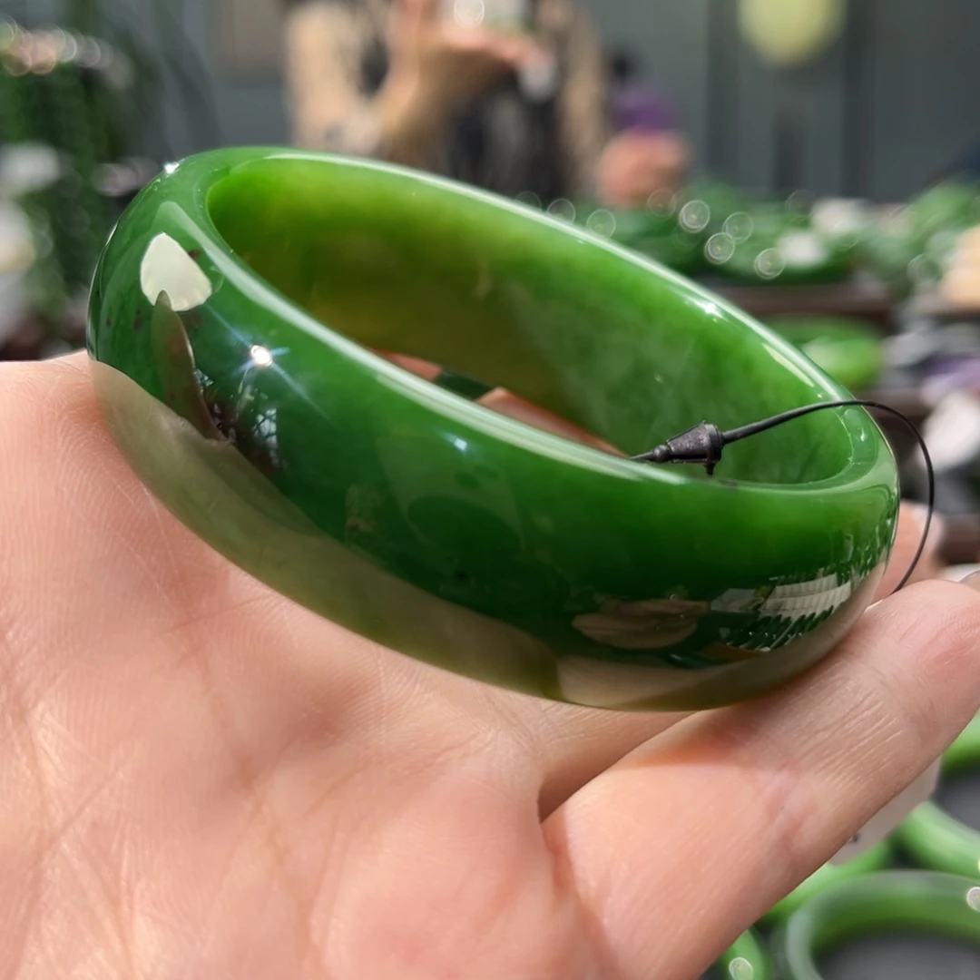 未镶嵌手镯和田玉（碧玉）