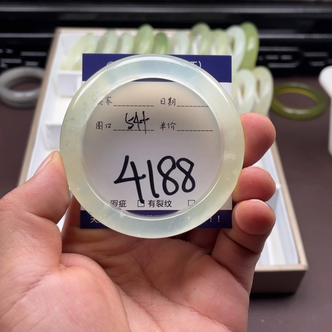 岫玉未镶嵌手镯手镯