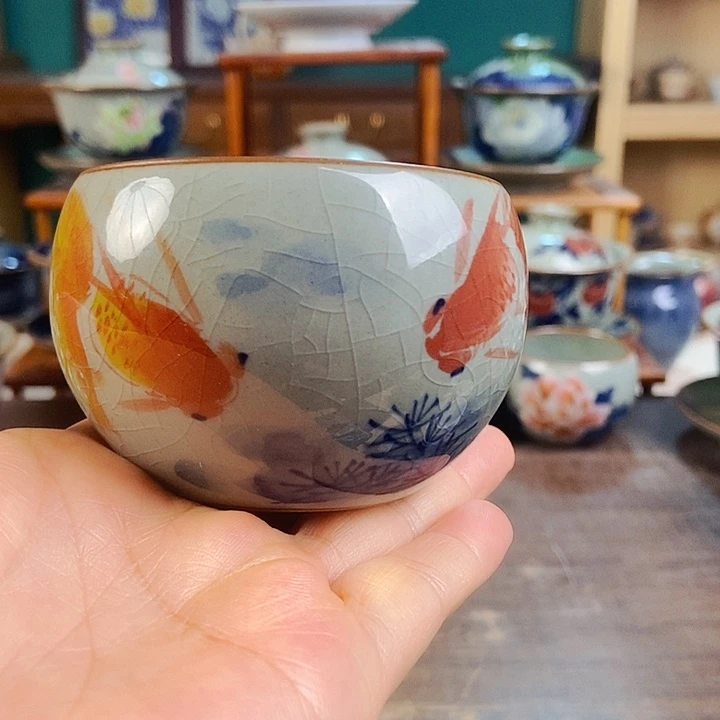 瓷片手工制作工艺精湛等