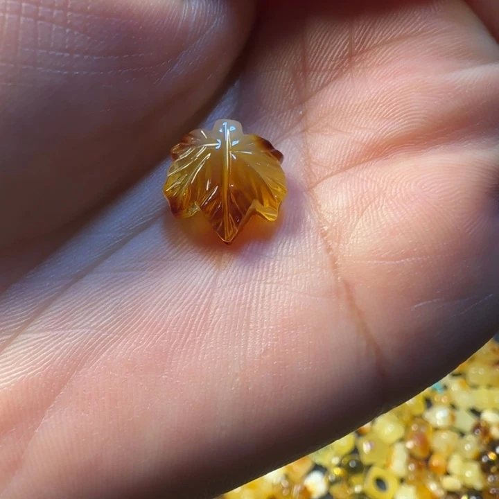 蜜蜡颈饰未镶嵌枫叶提溜