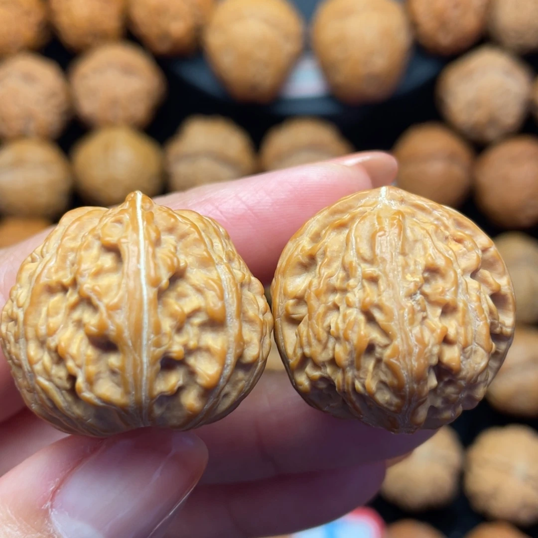 文玩核桃吊坠ooo3