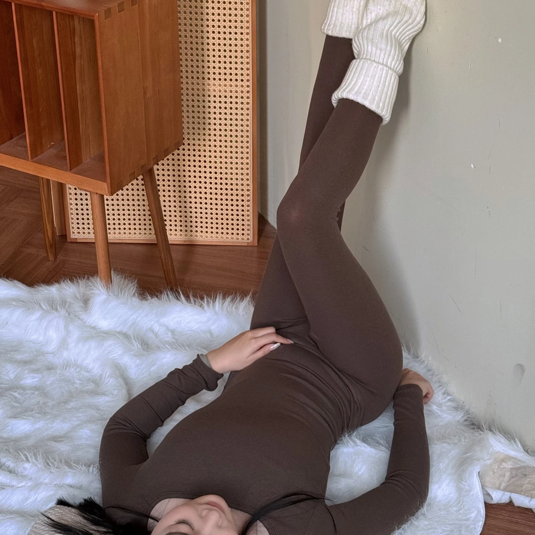 OMOM秋冬美利奴羊毛方领保暖套装女修身显瘦自发热美体秋衣裤