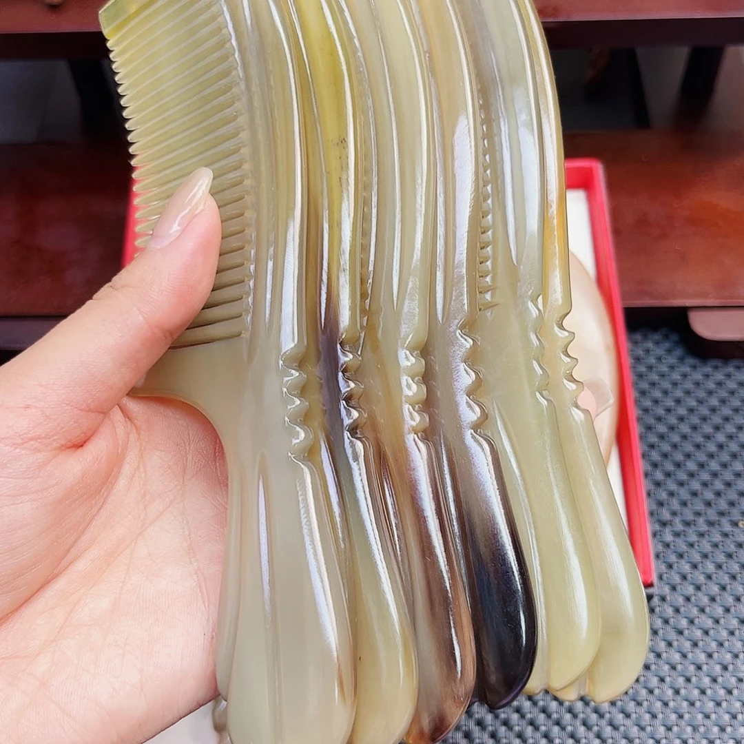 纯手工制作纯牛角梳子