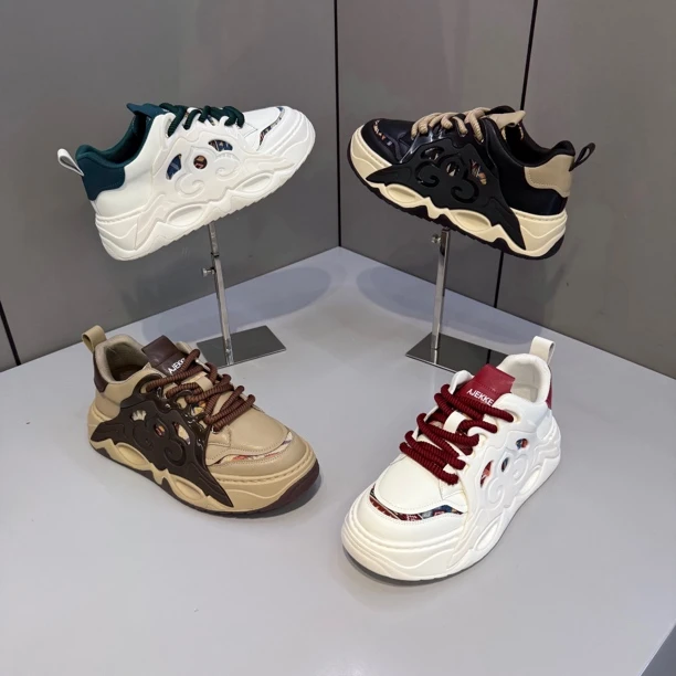 2025春秋新款男士厚底轻奢舒适网红老爹鞋时尚休闲百搭潮流男鞋子