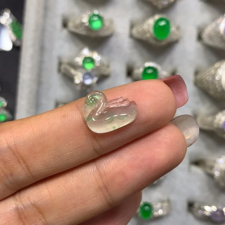 定制翡翠未镶嵌买断不退