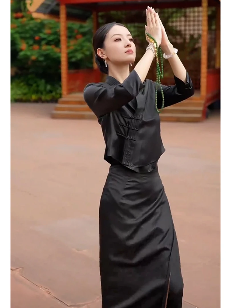 新中式国风穿搭一整套轻奢高级感名媛气质大方得体黑色盘扣套装秋