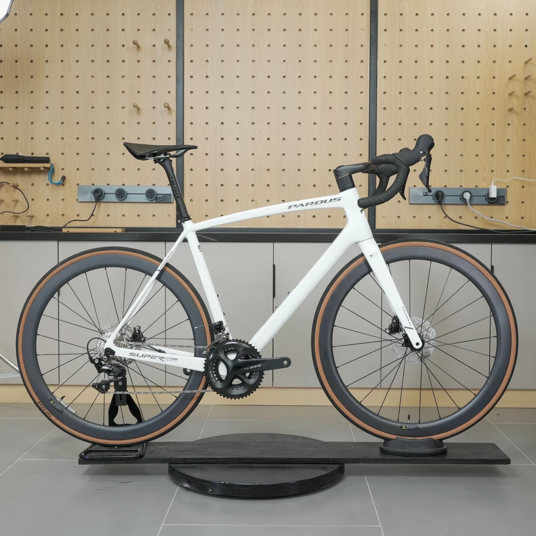 瑞豹SUPER SPORT 公路车 L码 跨高80.2 适合180-188