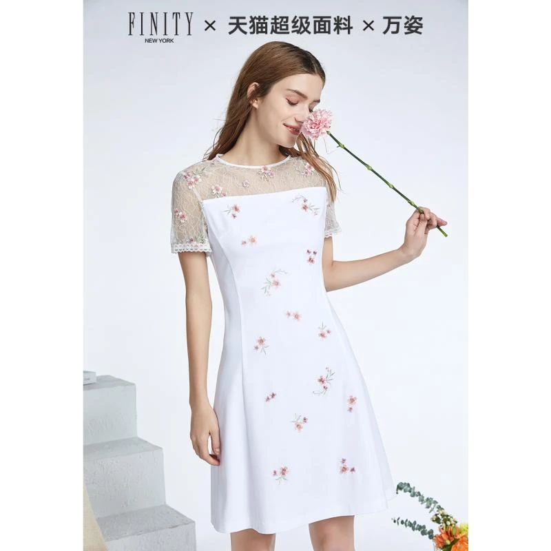 【粉丝专享】FINITY 绣花蕾丝雪纺连衣裙收腰显瘦气质 F21TC7162L