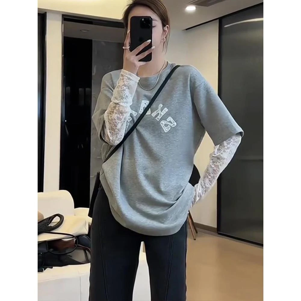 【字母绣花假两件】灰色刺绣正肩长袖t恤早春宽松显瘦拼接蕾丝上衣