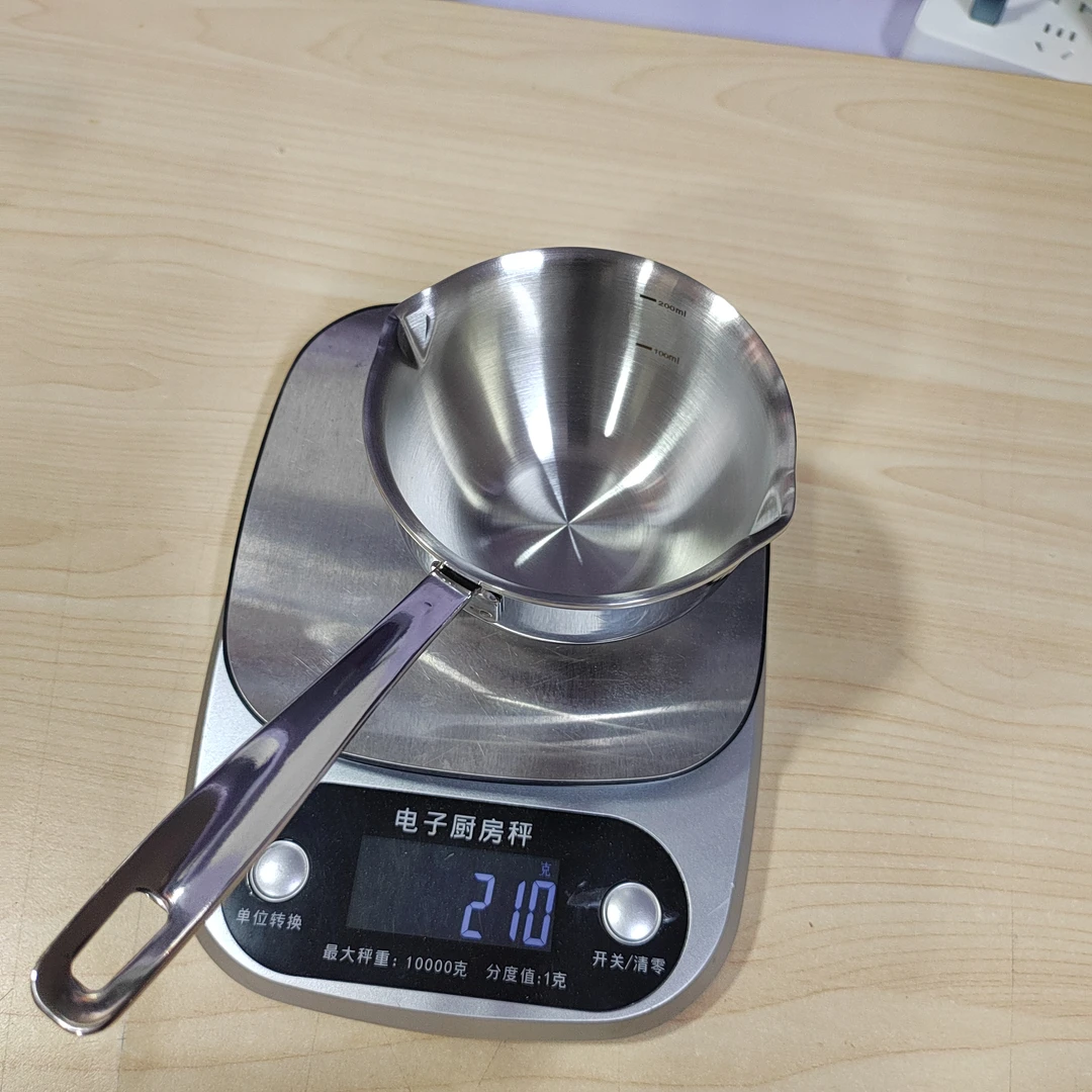 泼油小锅（个别轻微划痕）