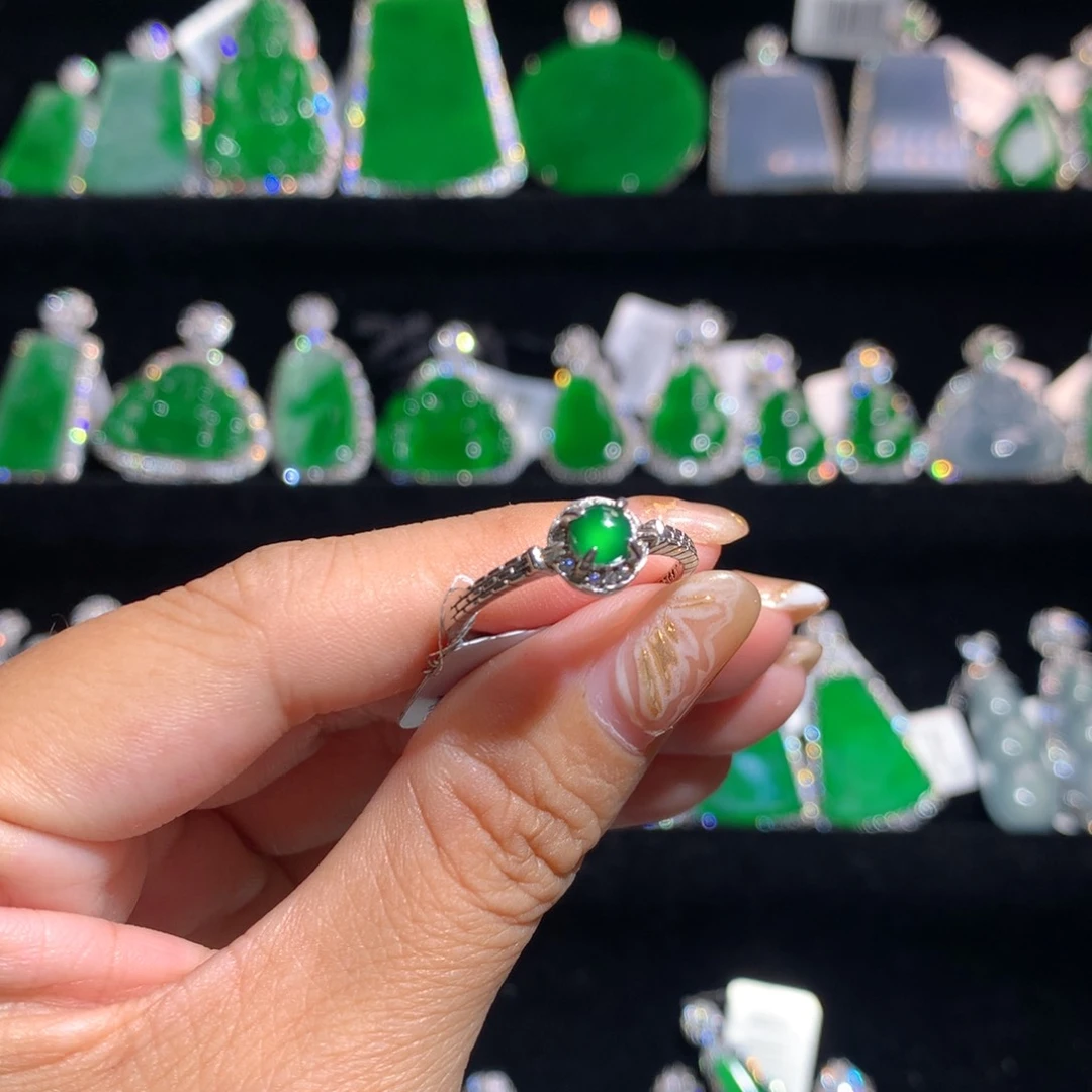 【闪购商品】翡翠戒指银S925镶嵌天然翡翠