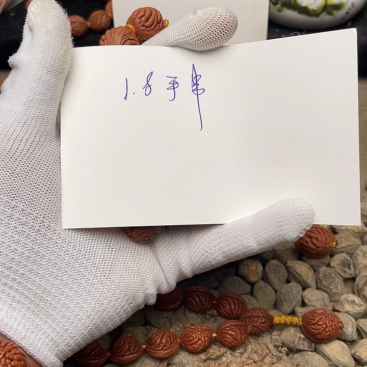 润***泽桃核吊坠龙纹桃核的搭配