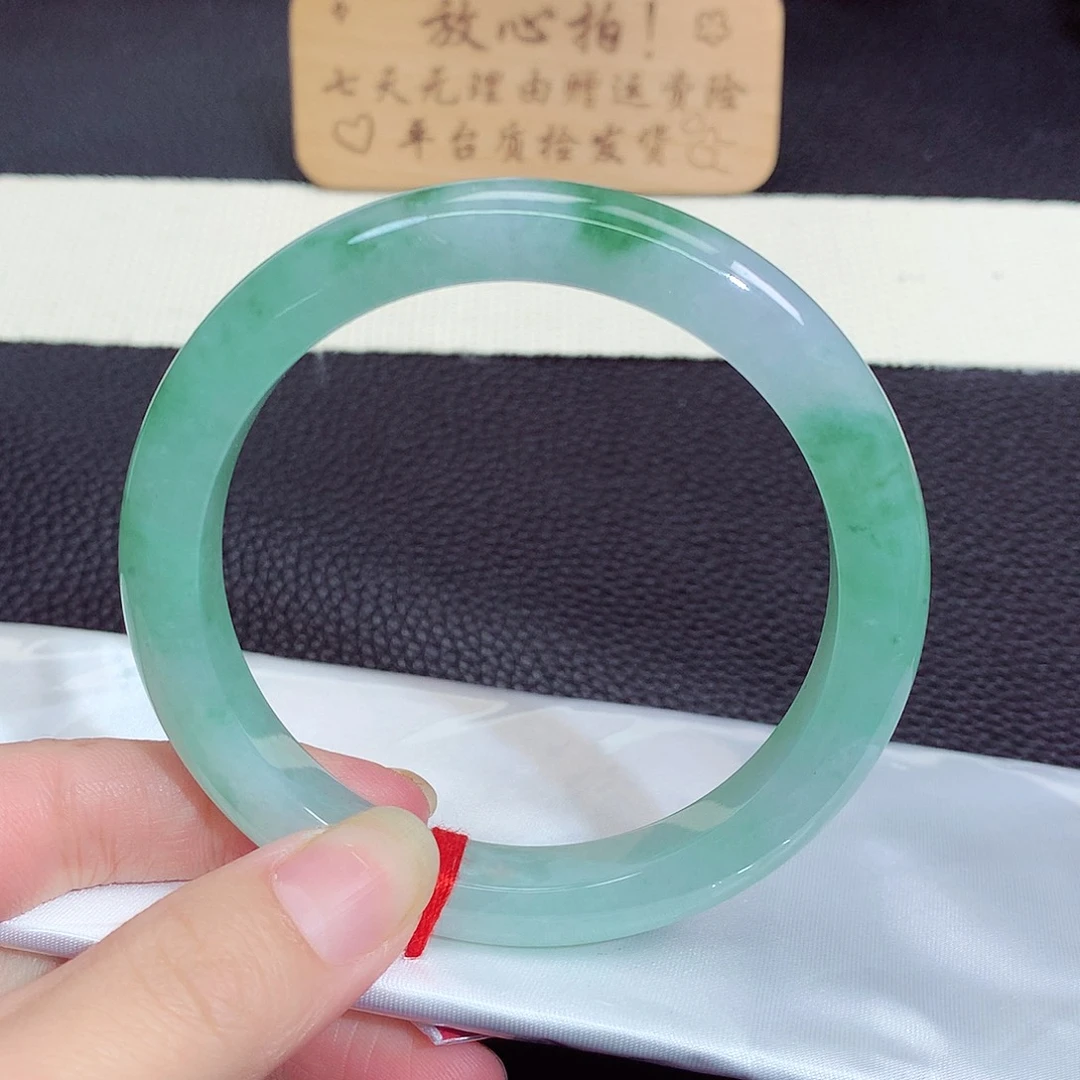 翡翠未镶嵌手镯9019