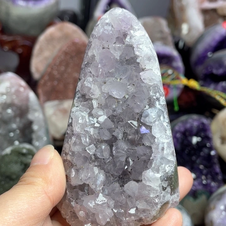 水晶摆件未镶嵌捡漏