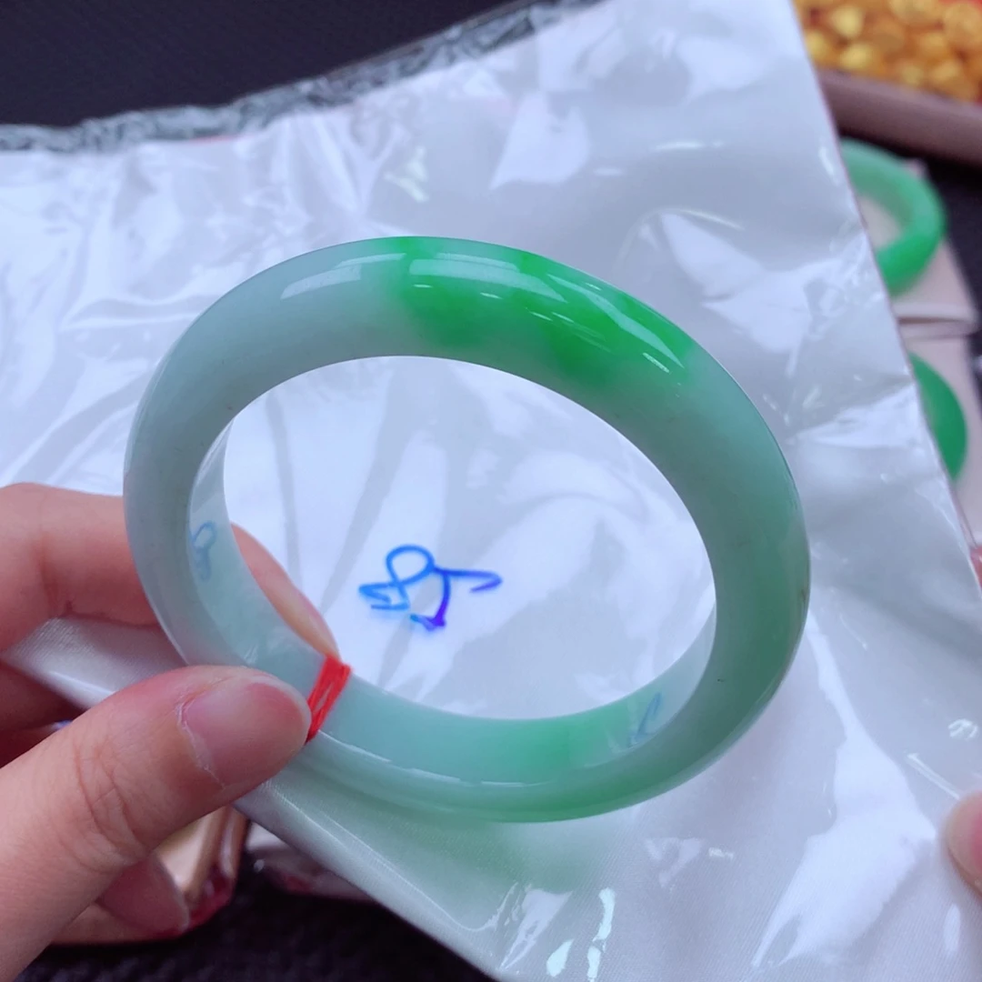 未镶嵌手镯翡翠翡翠