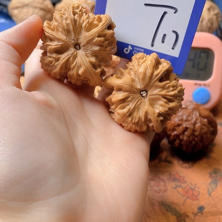 文玩核桃把件用****8文玩核桃17