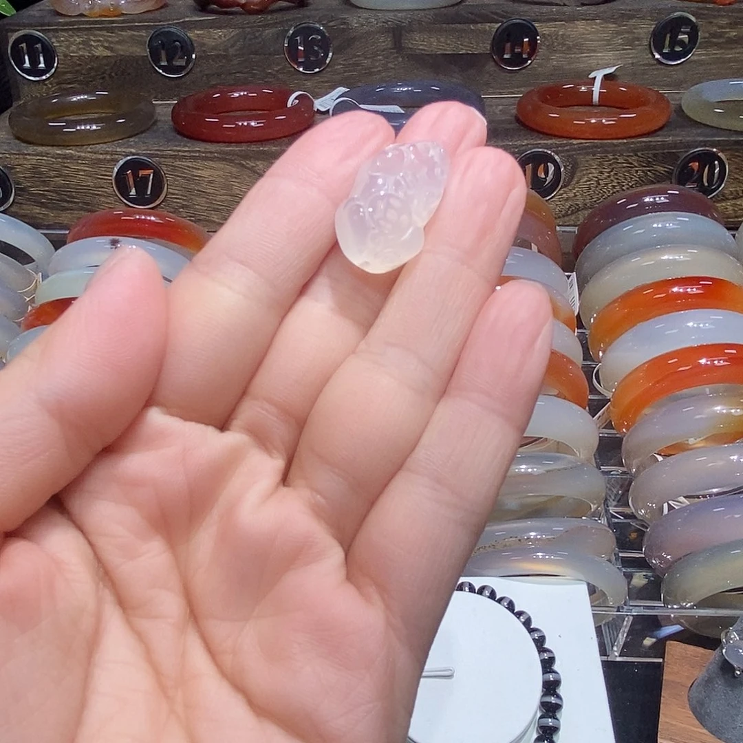 玛瑙/玉髓颈饰未镶嵌森*