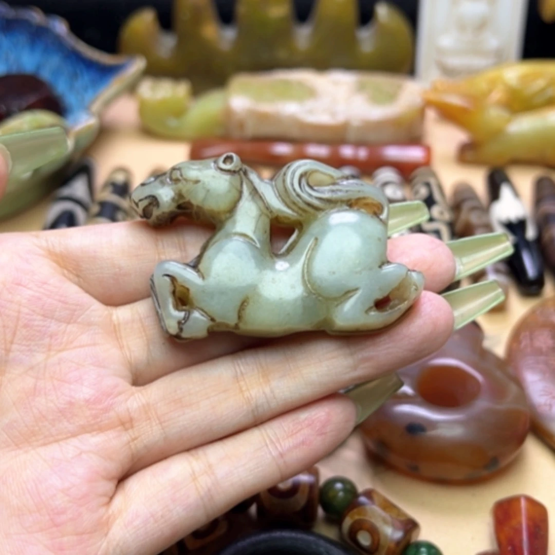 【闪购商品】蛇纹石玉未镶嵌颈饰