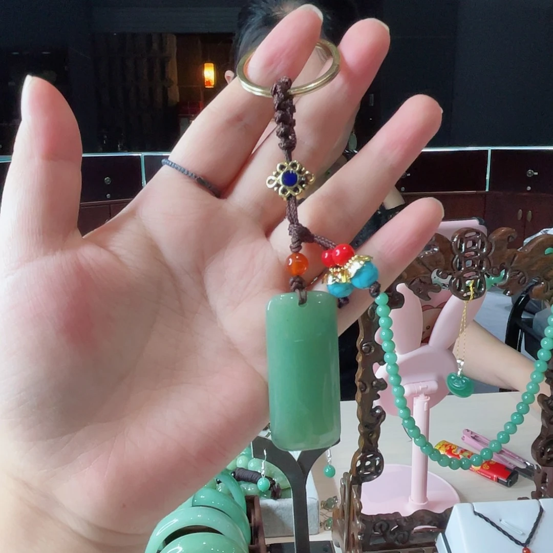 密玉（石英质玉）未镶嵌颈饰