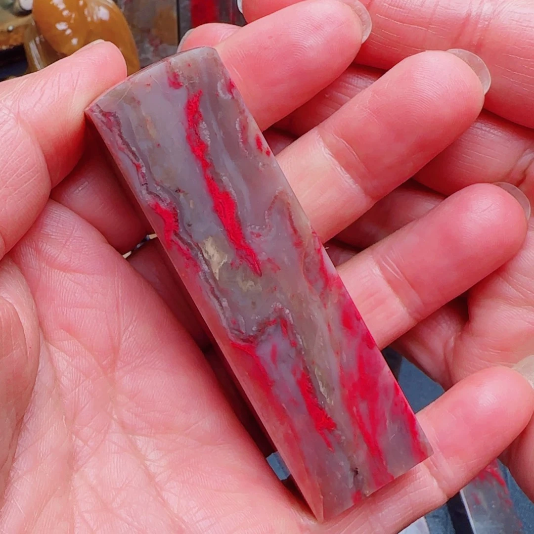 昌化鸡血石昌化鸡血石