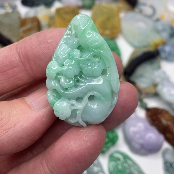 定制翡翠未镶嵌翡翠