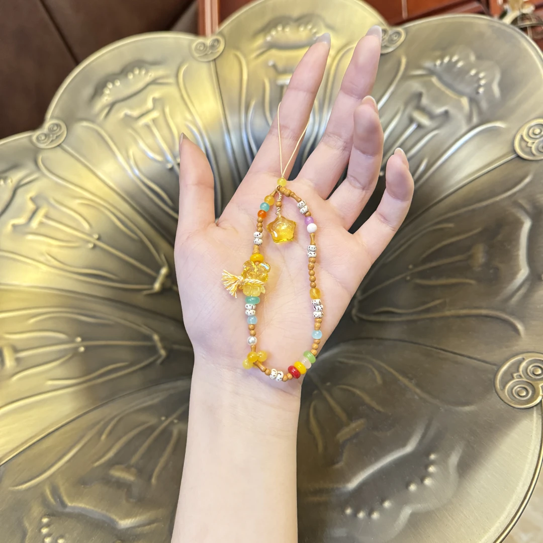 源源手作*芒星小熊手机挂