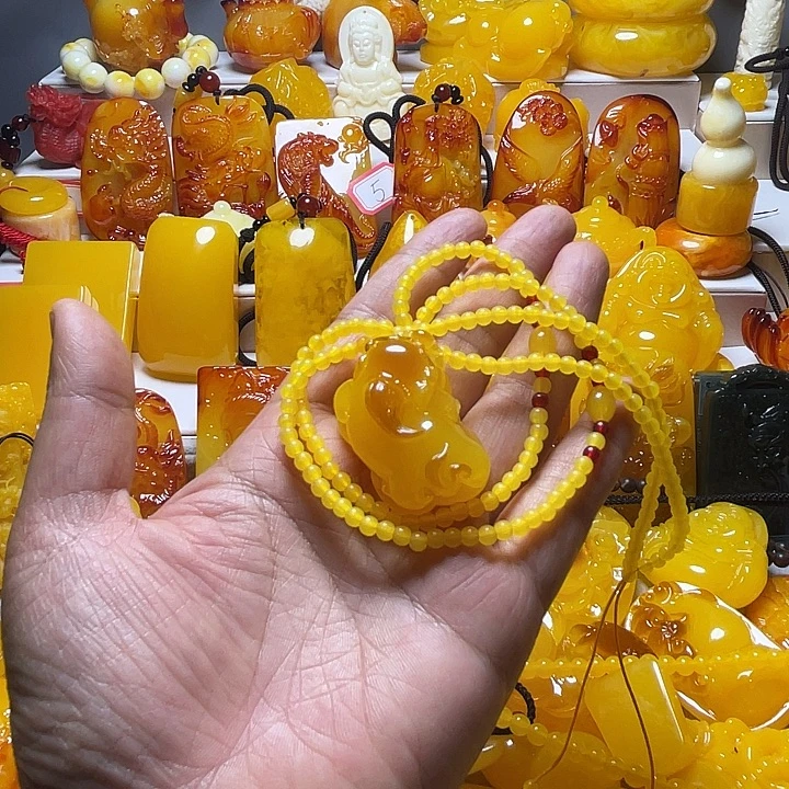 俏色貔貅 服饰配饰