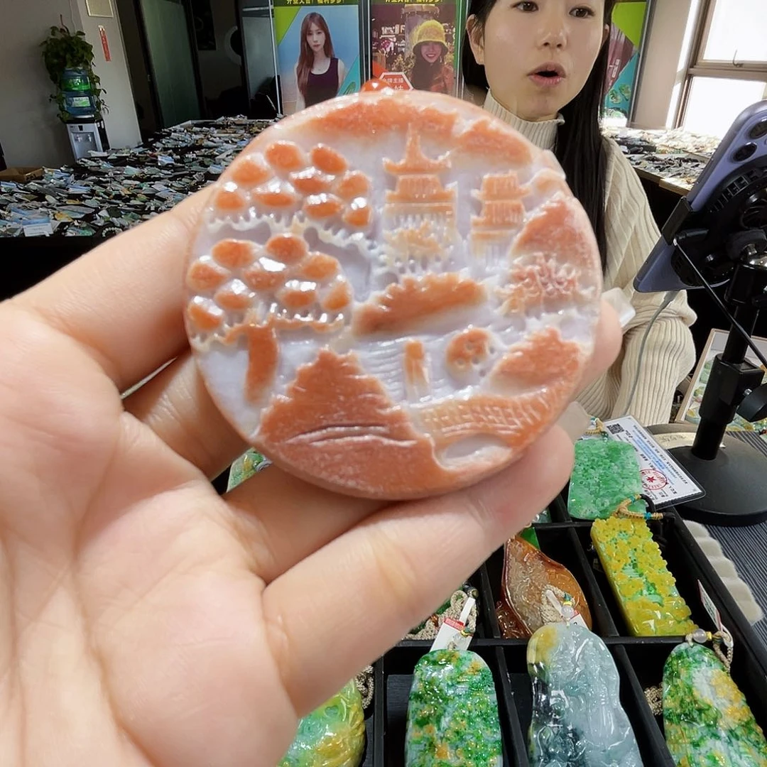 颈饰未镶嵌翡翠一