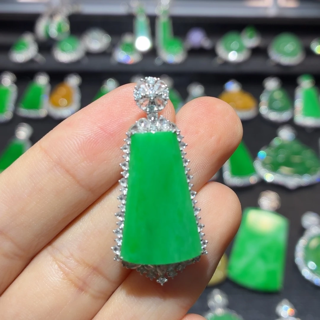 翡翠18K金镶嵌吊坠(不含链)翡翠