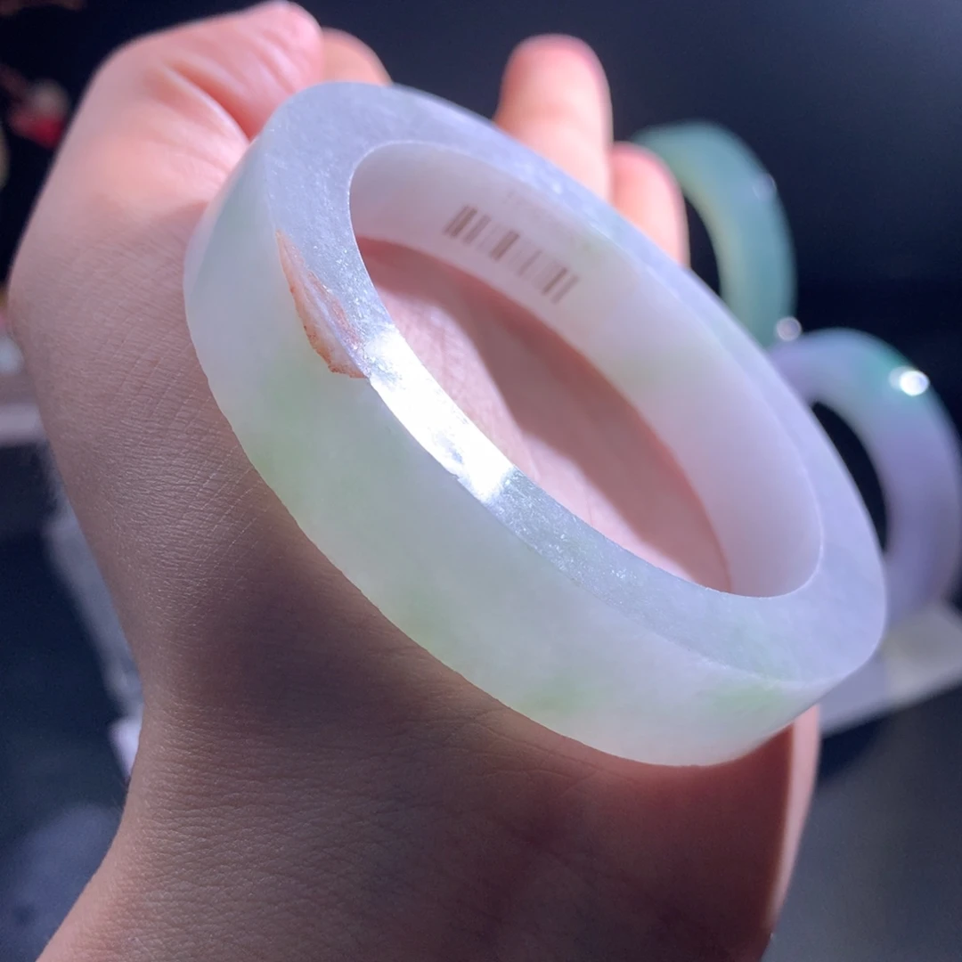 定制翡翠未镶嵌手镯甜绿54-56