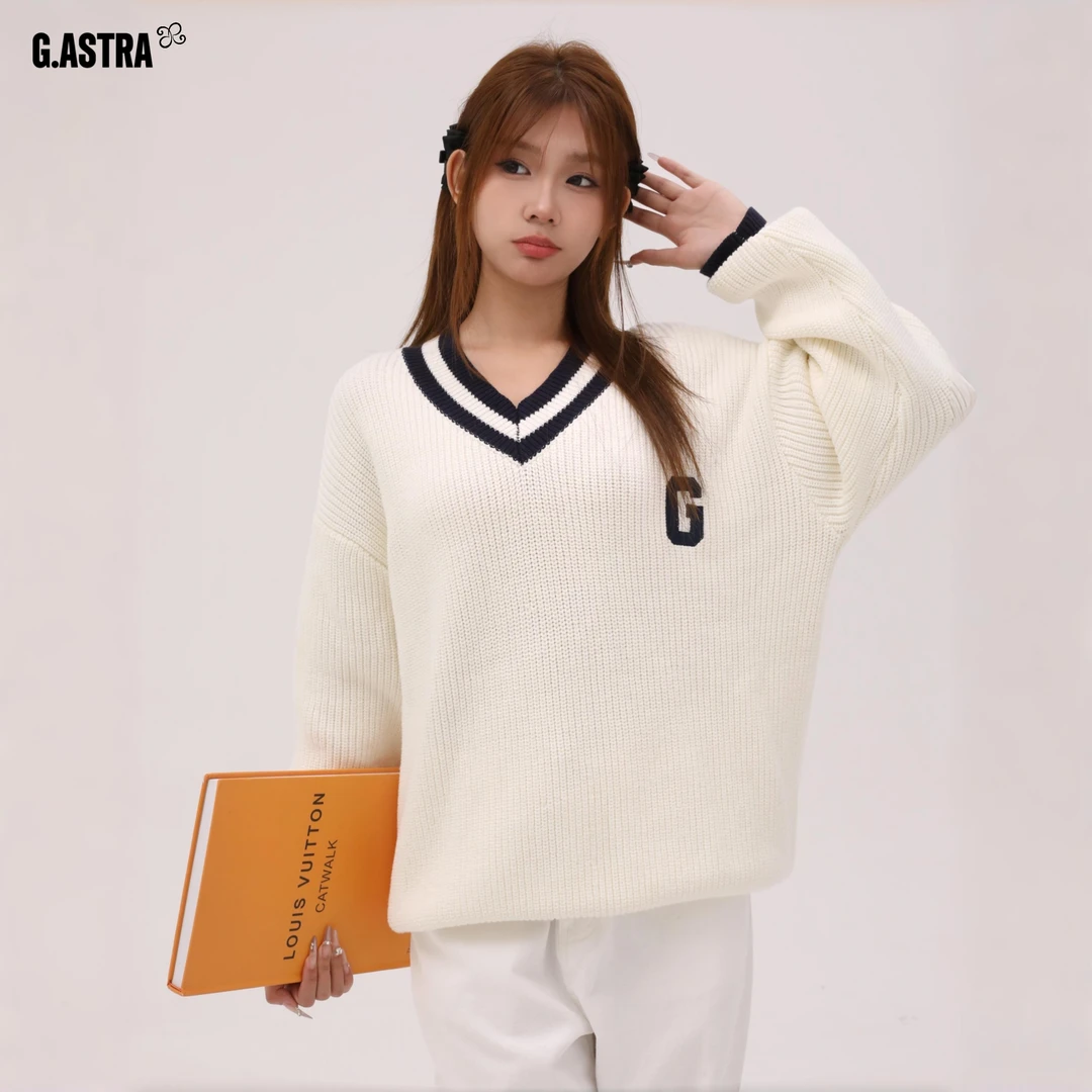 G.ASTRA复古慵懒V领秋冬白色宽松毛衣撞色字母刺绣针织上衣